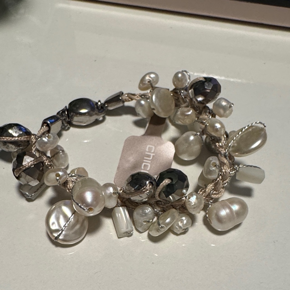 Chico’s Pearl & Crystal Charm Bracelet (BR222) - Picture 3 of 11